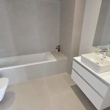 3 Bedroom Apartment, At20 Apartament *