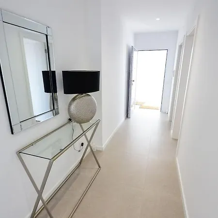 Apartment 3 Bedroom Apartment, Olhos De Agua At20