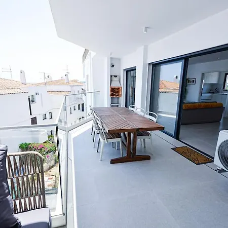 3 Bedroom Apartment, Olhos De Agua At20 *