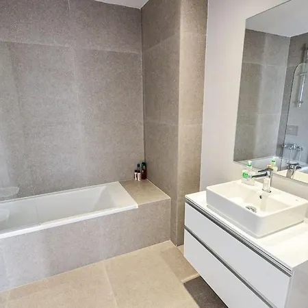 3 Bedroom Apartment, Olhos De Agua At20 *